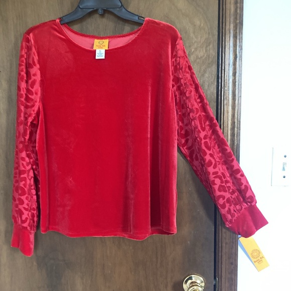 3/$45 Ruby rd velvet red top with abstract animal print leopard print sleeves PL - Picture 5 of 17